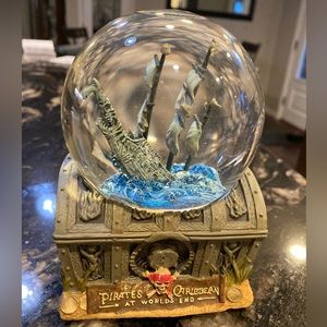 Pirates of the Caribbean Musical Snow Globe